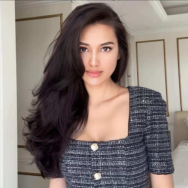 Siêu mẫu Việt lấy chồng hơn 27 tuổi thót tim vì con đi lạc: Cách đứa trẻ xử lý tình huống khiến ai nấy khen lia lịa - Ảnh 1.