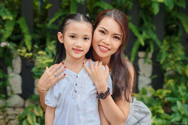 Con gái lớp 6 đột nhiên hỏi &quot;Làm tình là gì&quot;, bà mẹ TP.HCM có cách lý giải quá hợp lý, ai nghe cũng gật gù - Ảnh 2.
