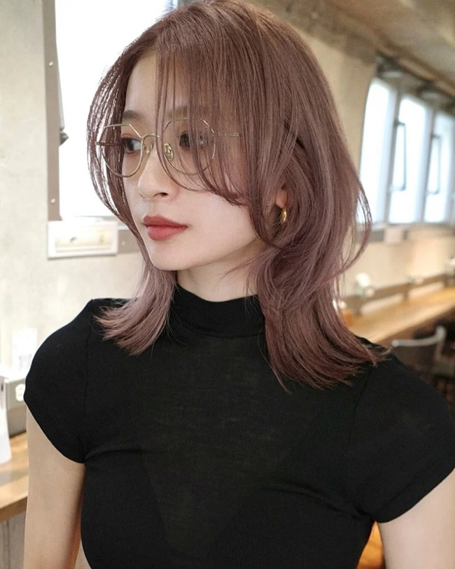 Phụ nữ Nhật Bản ở tuổi 35+ chứng minh: cắt tóc ngắn đúng kiểu, đẹp hơn cả son phấn - Ảnh 2. Phụ nữ Nhật Bản ở tuổi 35+ chứng minh: cắt tóc ngắn đúng kiểu, đẹp hơn cả son phấn - Ảnh 2.
