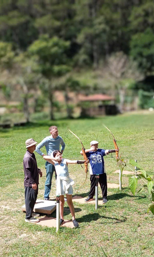 Cuối cùng cũng tìm ra bí quyết tăng chiều cao của con gái ca sĩ Phương Vy: 5 tuổi đã đam mê làm 1 việc để visual chuẩn Hoa hậu tương lai - Ảnh 3.
