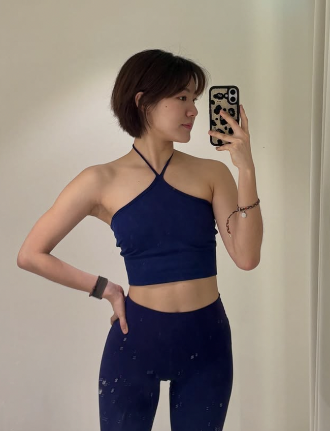 Phụ nữ Nhật, Hàn uốn lưng 2-3 phút mỗi ngày: Tư thế giúp vòng 2 thon gọn và tấm lưng ong nuột nà - Ảnh 6. Phụ nữ Nhật, Hàn uốn lưng 2-3 phút mỗi ngày: Tư thế giúp vòng 2 thon gọn và tấm lưng ong nuột nà - Ảnh 6.