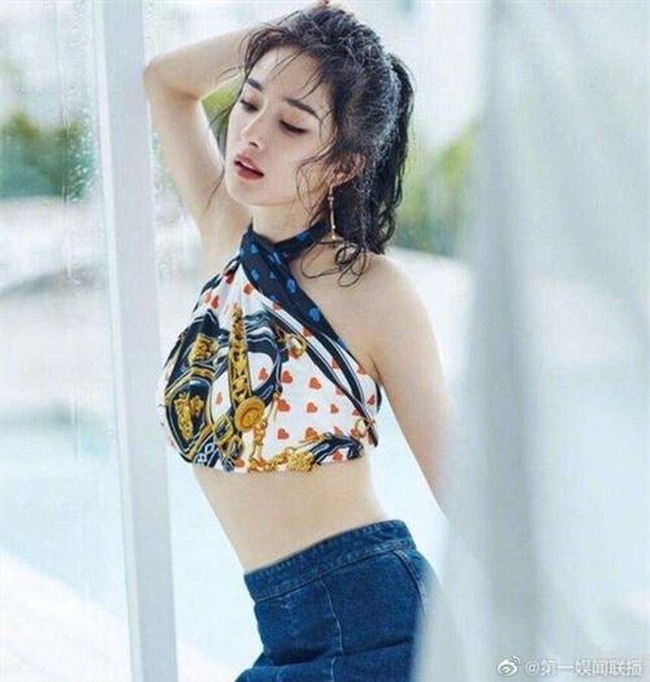 Dương Mịch giữ eo thon, da trắng mịn với nhan sắc 13 năm không đổi nhờ 1 cách ăn giảm cân, ổn định đường huyết - Ảnh 2. Dương Mịch giữ eo thon, da trắng mịn với nhan sắc 13 năm không đổi nhờ 1 cách ăn giảm cân, ổn định đường huyết - Ảnh 2.