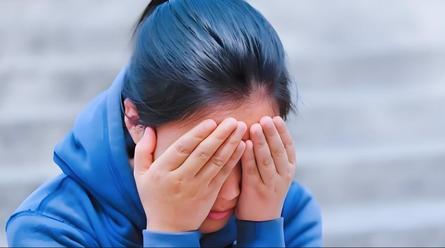Chỉ cần nhìn vào 3 điểm này của 1 đứa trẻ, người tinh ý đoán ra ngay mẹ của chúng ở nhà sống hạnh phúc hay khổ sở! - Ảnh 1. Chỉ cần nhìn vào 3 điểm này của 1 đứa trẻ, người tinh ý đoán ra ngay mẹ của chúng ở nhà sống hạnh phúc hay khổ sở! - Ảnh 1.