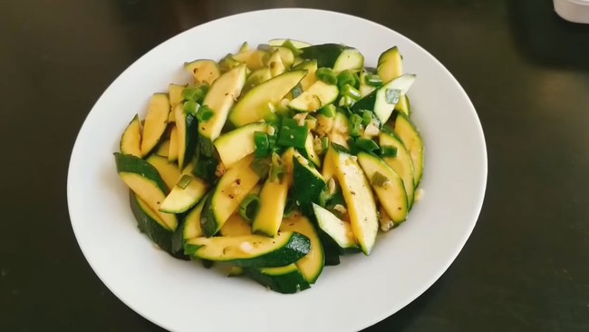 thuc-pham-giau-vitamin-c-tang-cuong-mien-dich-thuc-day-tieu-hoa2-1756114339841833615387.jpg