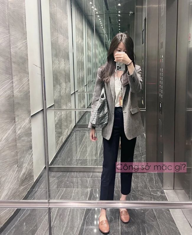 Đã thử nhiều phong cách, tôi thấy blazer quần lửng mới là outfit hack dáng chuẩn nhất - Ảnh 12. Đã thử nhiều phong cách, tôi thấy blazer quần lửng mới là outfit hack dáng chuẩn nhất - Ảnh 12.