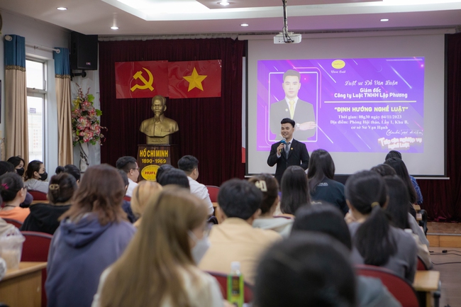 Nam sinh Đắk Nông nhận 3 triệu đồng cầm cố tài sản của mẹ vào đại học, sau 13 năm là Luật sư trẻ, thành tích đáng nể - Ảnh 2. Nam sinh Đắk Nông nhận 3 triệu đồng cầm cố tài sản của mẹ vào đại học, sau 13 năm là Luật sư trẻ, thành tích đáng nể - Ảnh 2.