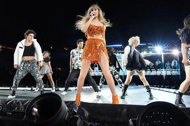 Taylor Swift coi món này là kẻ thù trên bàn ăn, tránh như tránh tà để da lẫn dáng săn chắc đáng ngưỡng mộ - Ảnh 3.