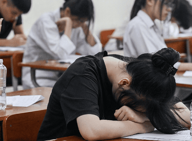 Nhiều em đỗ đại học nhưng KHÔNG DÁM HỌC, thầy giáo Hà Nội nói: Giá mà nghe điều thầy dặn thì đâu đến nỗi! - Ảnh 1. Nhiều em đỗ đại học nhưng KHÔNG DÁM HỌC, thầy giáo Hà Nội nói: Giá mà nghe điều thầy dặn thì đâu đến nỗi! - Ảnh 1.