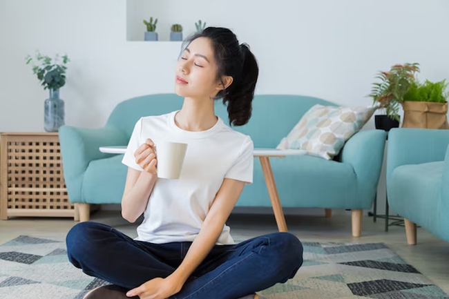Tôi uống nước mật ong ấm mỗi sáng ngay khi thức dậy và đây là những gì xảy ra với cơ thể - Ảnh 1. Tôi uống nước mật ong ấm mỗi sáng ngay khi thức dậy và đây là những gì xảy ra với cơ thể - Ảnh 1.