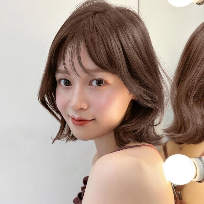 Mùa thu hợp nhất với tóc nâu xám: 8 lựa chọn không tẩy mà vẫn sang, che bạc khéo - Ảnh 9. Mùa thu hợp nhất với tóc nâu xám: 8 lựa chọn không tẩy mà vẫn sang, che bạc khéo - Ảnh 9.