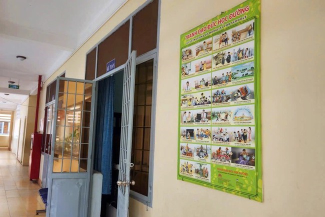 Chuyên gia thảng thốt khi đọc tranh dạy nhân quả tại trường Tiểu học ở TP.HCM: Người làm giáo dục không biết sai hay đúng sao? - Ảnh 1. Chuyên gia thảng thốt khi đọc tranh dạy nhân quả tại trường Tiểu học ở TP.HCM: Người làm giáo dục không biết sai hay đúng sao? - Ảnh 1.
