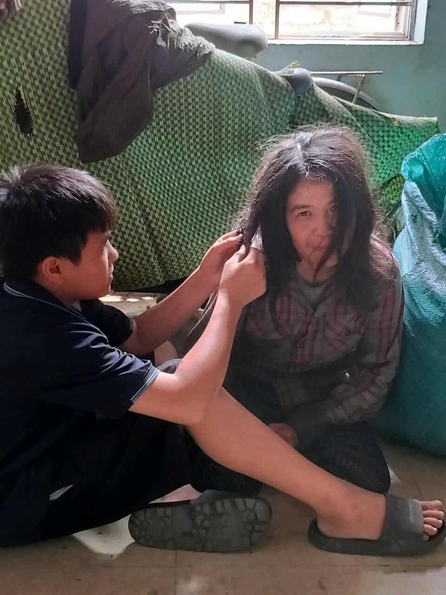 Không có bố, mẹ tâm thần, nam sinh lớp 8 có nguy cơ phải bỏ học - Ảnh 1. Không có bố, mẹ tâm thần, nam sinh lớp 8 có nguy cơ phải bỏ học - Ảnh 1.