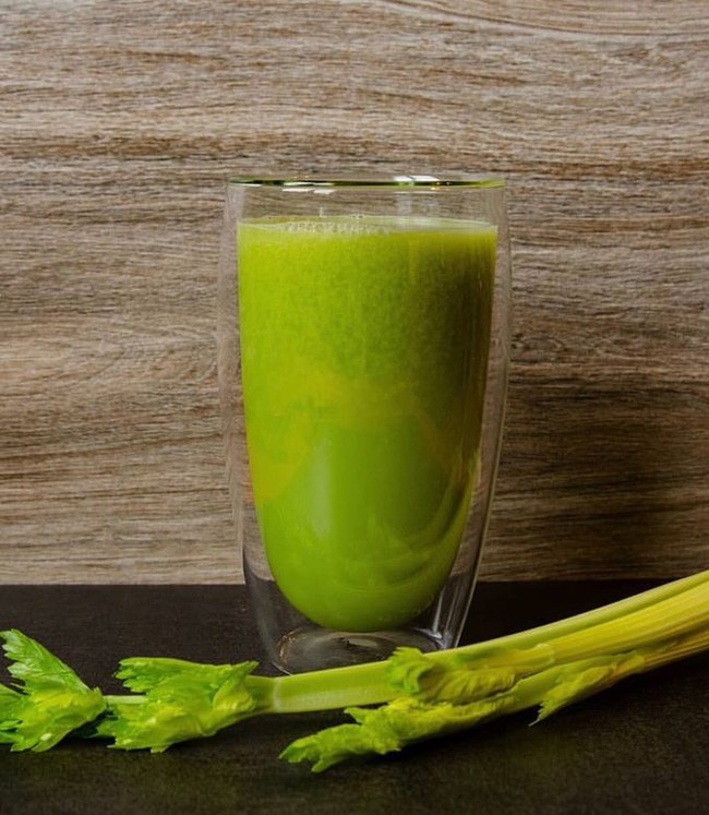 Hà Tăng chăm uống 1 loại nước ép "kem chống nắng" để làn da căng tràn collagen, tôi cũng học theo trong 1 tháng: Kết quả nhận được vô cùng bất ngờ! - Ảnh 4. Hà Tăng chăm uống 1 loại nước ép "kem chống nắng" để làn da căng tràn collagen, tôi cũng học theo trong 1 tháng: Kết quả nhận được vô cùng bất ngờ! - Ảnh 4.
