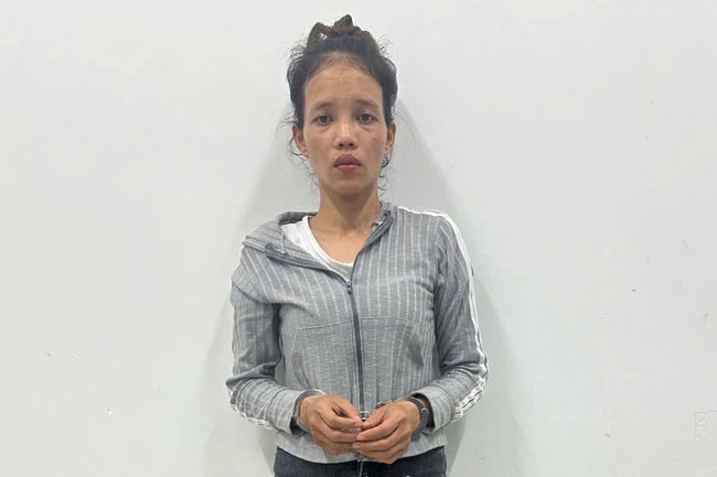 Người phụ nữ tử vong sau khi bị cướp điện thoại: Chân dung 2 đối tượng, cướp xong đi nhà nghỉ - Ảnh 1.
