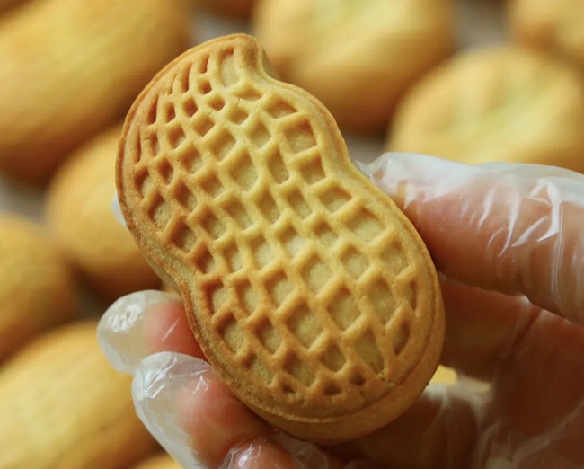 Bánh Trung thu bốn vị làm xong chỉ muốn khoe: Vỏ giòn rụm cả tháng, làm tặng cả nhà ai cũng khen khéo tay - Ảnh 1.