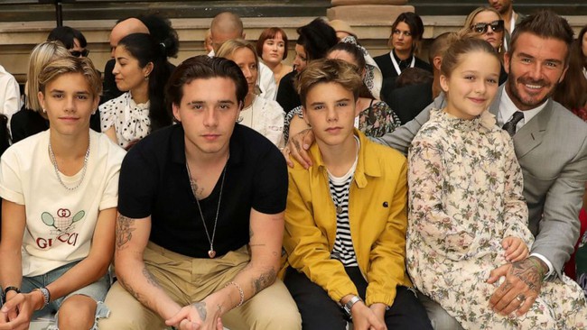 Từ "con trai cưng" đến "cạch mặt" gia đình, vụ lùm xùm của nhà Beckham khiến các bậc cha mẹ rút ra 5 bài học cực đắt! - Ảnh 1. Từ "con trai cưng" đến "cạch mặt" gia đình, vụ lùm xùm của nhà Beckham khiến các bậc cha mẹ rút ra 5 bài học cực đắt! - Ảnh 1.