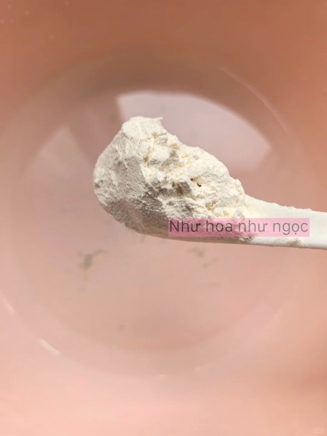 Tôi gội đầu bằng bột mì thay dầu gội, sau 2 tháng nhận ra mái tóc mình thay đổi hẳn - Ảnh 4. Tôi gội đầu bằng bột mì thay dầu gội, sau 2 tháng nhận ra mái tóc mình thay đổi hẳn - Ảnh 4.