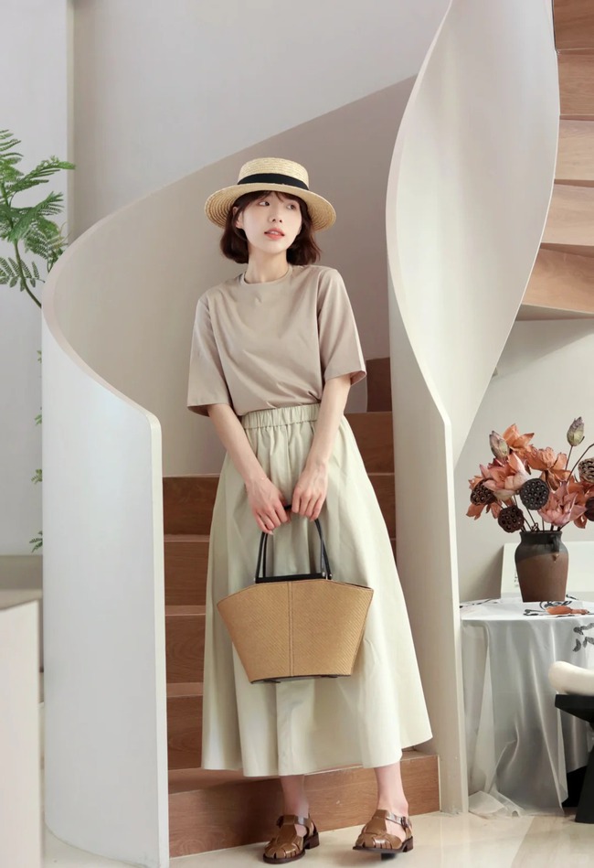 “Chân váy kaki” – món đồ cao cấp giúp phụ nữ U30+ thay đổi khí chất chỉ trong tích tắc - Ảnh 12.
