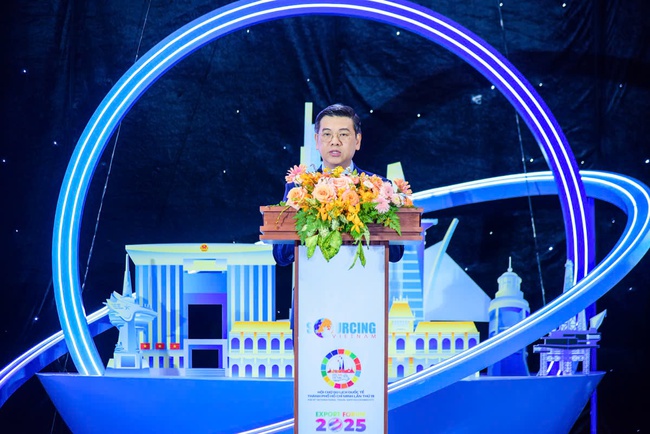 Lần đầu tiên, ba hoạt động “trọng điểm” tổ chức đồng thời tại siêu đô thị TPHCM - Ảnh 2. Lần đầu tiên, ba hoạt động “trọng điểm” tổ chức đồng thời tại siêu đô thị TPHCM - Ảnh 2.