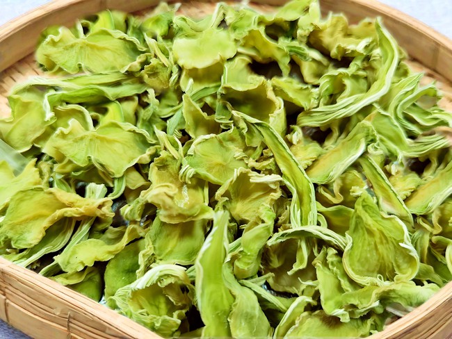 6 loại rau phơi khô càng để càng ngọt: Mùa đông hầm thịt thơm nức, ngon hơn cả rau tươi! - Ảnh 1. 6 loại rau phơi khô càng để càng ngọt: Mùa đông hầm thịt thơm nức, ngon hơn cả rau tươi! - Ảnh 1.