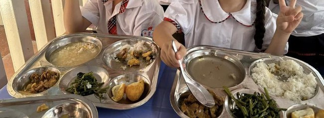 Phụ huynh Hà Nội rần rần khoe bữa ăn bán trú 10 NGHÌN ĐỒNG của con khiến ai nấy “lác mắt”: Chỉ mong con mình cũng được như thế! - Ảnh 8. Phụ huynh Hà Nội rần rần khoe bữa ăn bán trú 10 NGHÌN ĐỒNG của con khiến ai nấy “lác mắt”: Chỉ mong con mình cũng được như thế! - Ảnh 8.