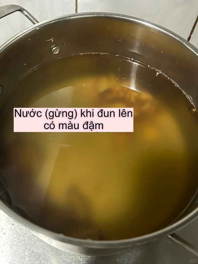 Tôi đun nước gừng để gội đầu, lần đầu tiên tóc rụng kinh khủng nhưng đến lần thứ 3 thì mái tóc thay đổi đến khó tin - Ảnh 4. Tôi đun nước gừng để gội đầu, lần đầu tiên tóc rụng kinh khủng nhưng đến lần thứ 3 thì mái tóc thay đổi đến khó tin - Ảnh 4.