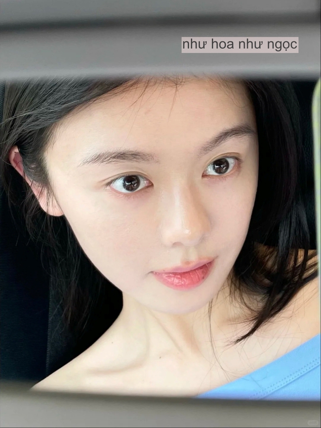 Tôi đã dưỡng mắt bằng dầu suốt 5 năm và bất ngờ với đôi mắt 0 nếp nhăn, 0 quầng thâm - Ảnh 1. Tôi đã dưỡng mắt bằng dầu suốt 5 năm và bất ngờ với đôi mắt 0 nếp nhăn, 0 quầng thâm - Ảnh 1.