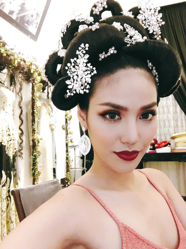 Soi nhất cử nhất động của sao Việt (27/12) - Ảnh 9. Soi nhất cử nhất động của sao Việt (27/12) - Ảnh 9.