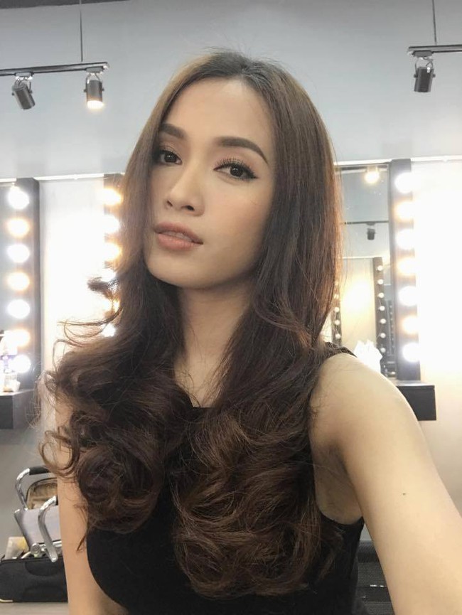 Soi nhất cử nhất động của sao Việt (30/12) - Ảnh 11. Soi nhất cử nhất động của sao Việt (30/12) - Ảnh 11.