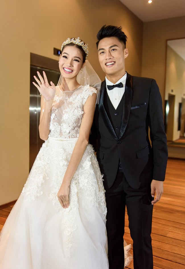 Những thiết kế váy cưới đậm chất cổ tíchcủa sao Việt trong năm 2016 - Ảnh 24.