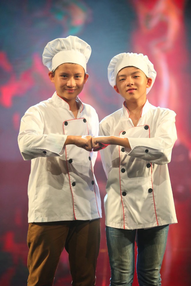Đây là 2 cậu bé vừa điển trai vừa nấu ăn giỏi của Vua đầu bếp nhí - Ảnh 7.