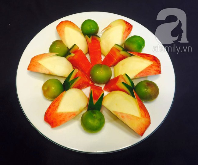 6 cách bày đĩa trái cây dễ mà siêu xinh cùng cả nhà đón năm mới rực rỡ - Ảnh 9.