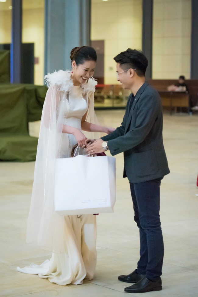 Vợ chồng Dương Thùy Linh ngọt ngào sau 7 năm chung sống - Ảnh 4.