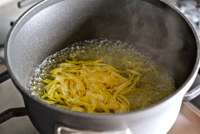 Khử sạch mùi thức ăn cho phòng bếp thơm tho với nguyên liệu rẻ và cách làm dễ - Ảnh 5.