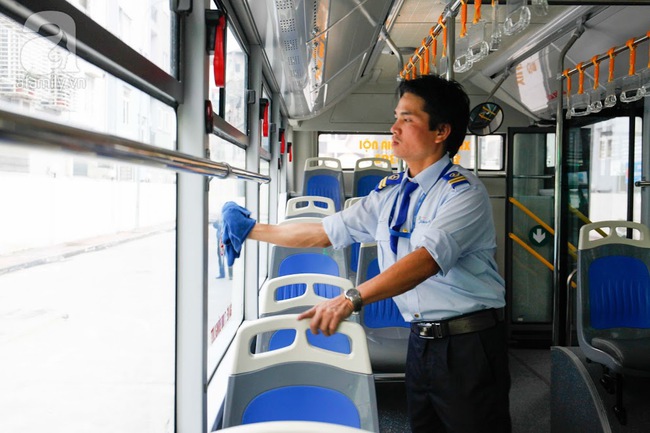 Xe buýt nhanh BRT ở Hà Nội chính thức đi vào vận hành sau thời gian thử nghiệm - Ảnh 6.