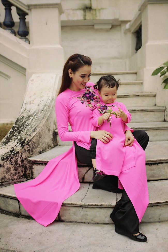 Hơn 1 tuổi, con gái Trang Nhung đáng yêu hết nấc khiến các mẹ mê mẩn - Ảnh 6.