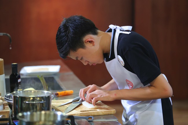 Hot boy 13 tuổi Thanh Hải trở thành Quán quân Vua đầu bếp nhí 2016 - Ảnh 8.