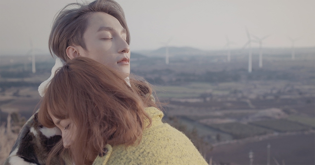 Sau Lạc trôi, Sơn Tùng lại khiến fan ngẩn ngơ khi tung MV mới như phim Hàn - Ảnh 1.