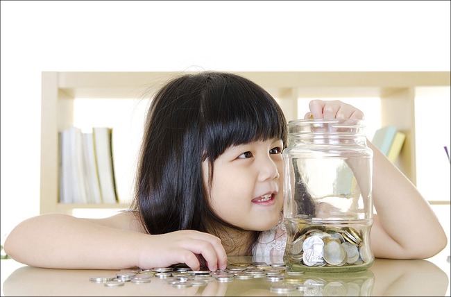 4 hoạt động thú vị dạy con trở thành người quản lý tiền bạc giỏi trong tương lai - Ảnh 1.