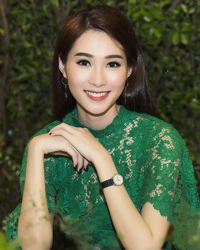 Soi nhất cử nhất động của sao Việt (18/1) - Ảnh 6.
