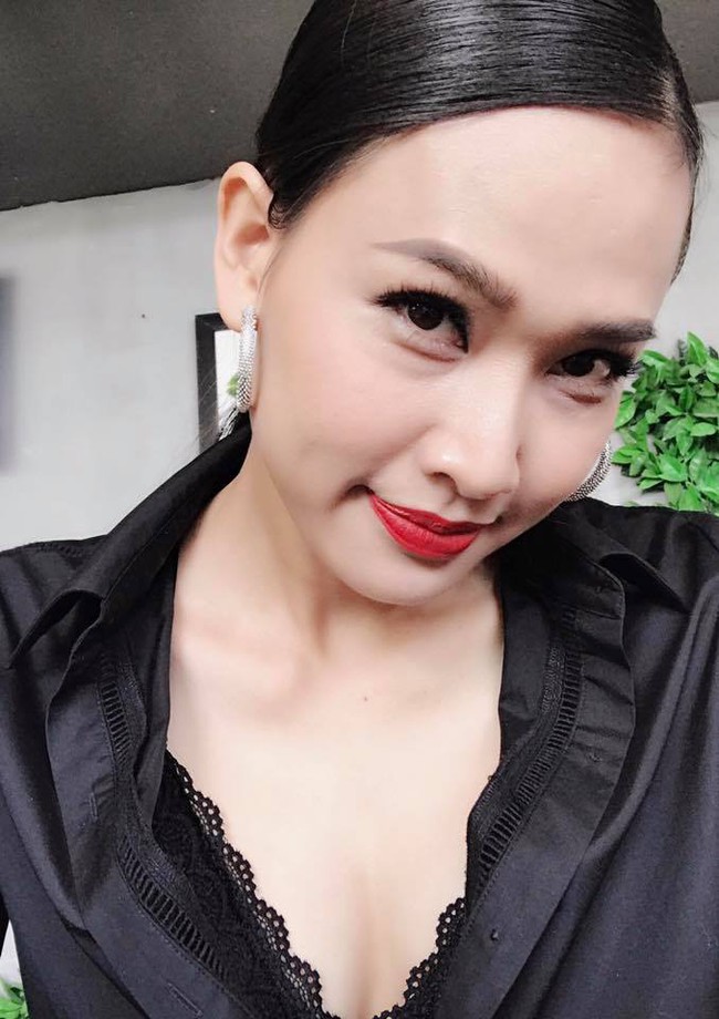 Soi nhất cử nhất động của sao Việt (24/1) - Ảnh 1.