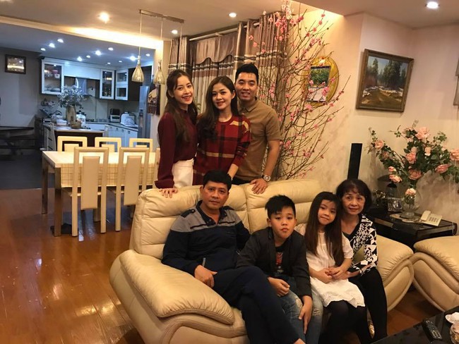 Soi nhất cử nhất động của sao Việt (29/1) - Ảnh 6.