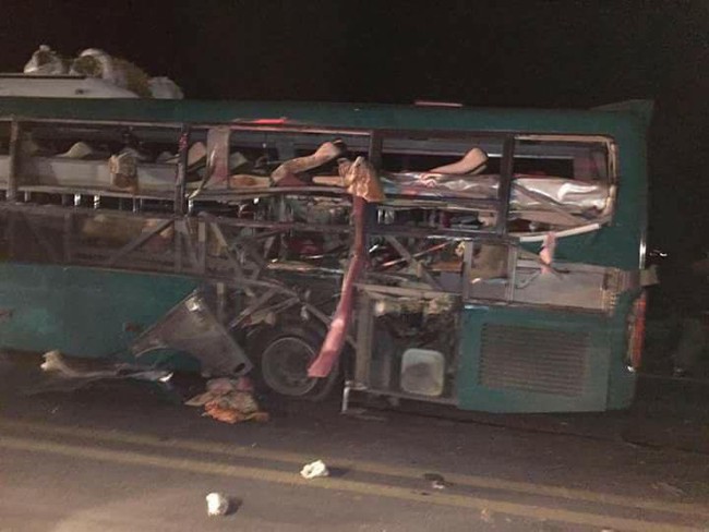 Bắc Ninh: Xe khách phát nổ, nhiều cửa kính bất tung - Ảnh 4.