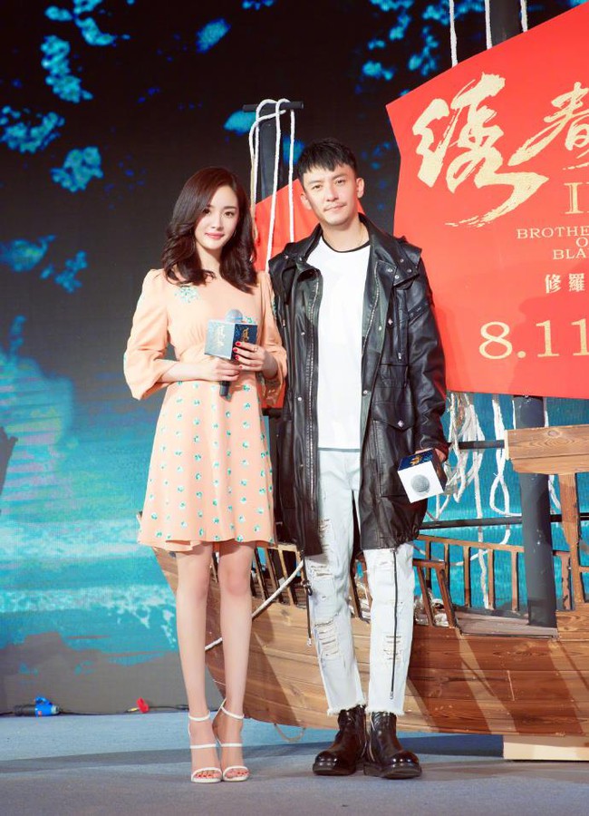Dương Mịch xinh đẹp dịu dàng, diện váy hoa che khéo vùng bụng - Ảnh 9. Dương Mịch xinh đẹp dịu dàng, diện váy hoa che khéo vùng bụng - Ảnh 9.