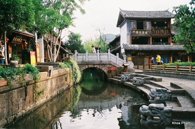 Nữ nhà báo chia sẻ hành trình khám phá Shangri-la, Lệ Giang, Đại Lý 9 ngày với 12 triệu đồng - Ảnh 10.