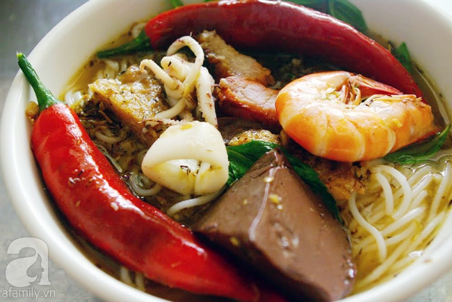 14 món ăn nổi tiếng đến độ nghe tên ai cũng biết ngay xuất xứ của Việt Nam - Ảnh 13.