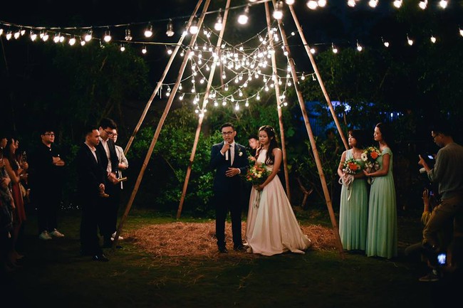 Đám cưới siêu xinh tại khu vườn màu xanh của cặp đôi từng ngầm hẹn ước dưới mưa sao băng - Ảnh 15.