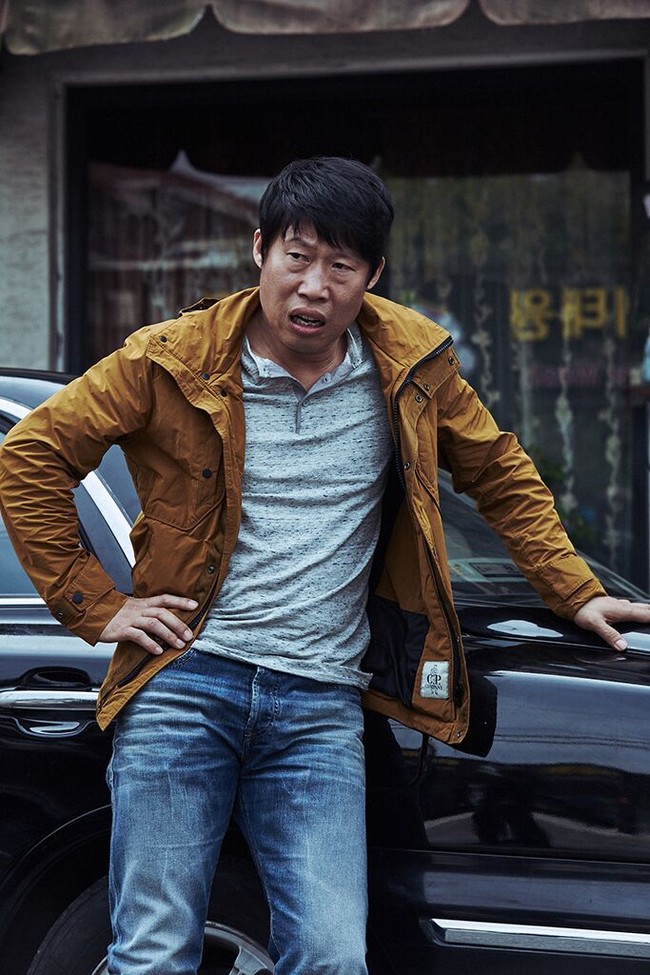 Vừa cười vừa hồi hộp thót tim với trailer phim mới của Hyun Bin - Ảnh 5.