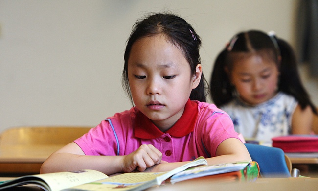 6 điểm khác biệt rõ rệt trong việc dạy dỗ trẻ em Mỹ và Trung Quốc - Ảnh 1.