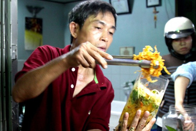 7 quán ăn ngon có tiếng nhưng đến mua phải nhớ kĩ câu không vội được đâu ở Sài Gòn - Ảnh 17.